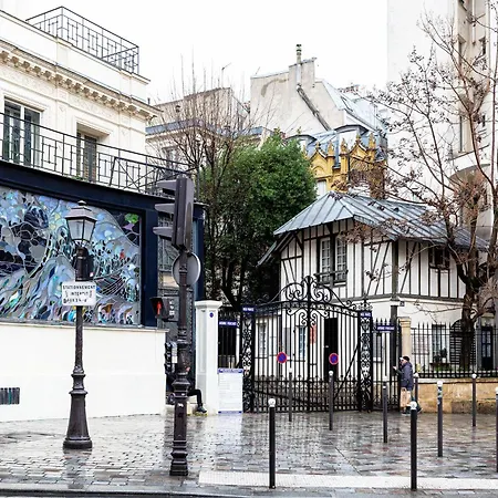 Lejlighed Veeve - Classical Features In The 9th *