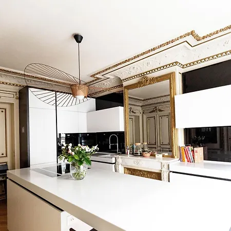 Lejlighed Veeve - Classical Features In The 9th *