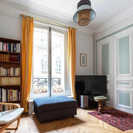 Apartamento Veeve - Classical Features In The 9th *
